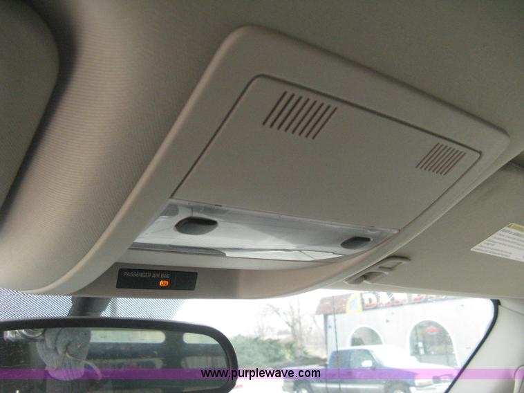 image for item E3079 2007 Chevrolet Silverado 3500HD dump body truck