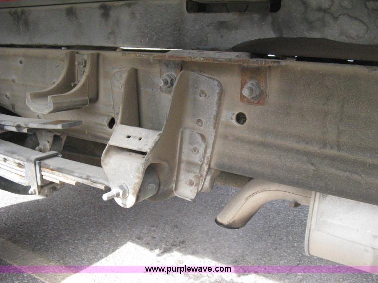 image for item E3079 2007 Chevrolet Silverado 3500HD dump body truck