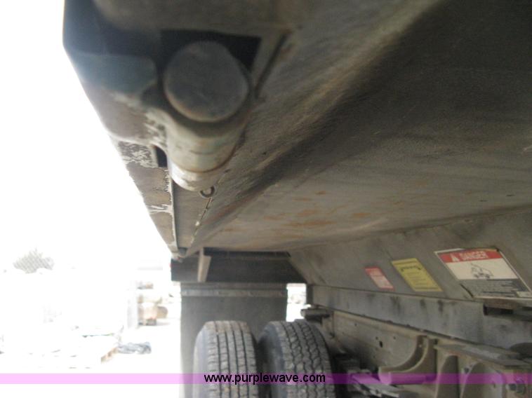 image for item E3079 2007 Chevrolet Silverado 3500HD dump body truck