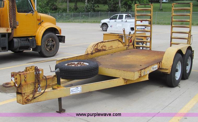 image for item E3965 1992 Eagle body trailer
