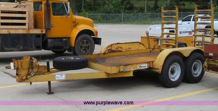 image for item E3965 1992 Eagle body trailer