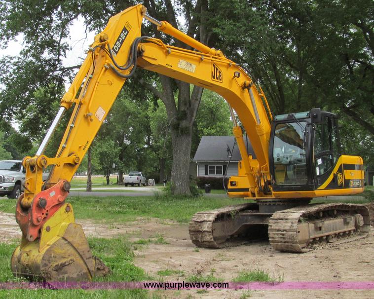 image for item E3978 2005 JCB JS160NC excavator