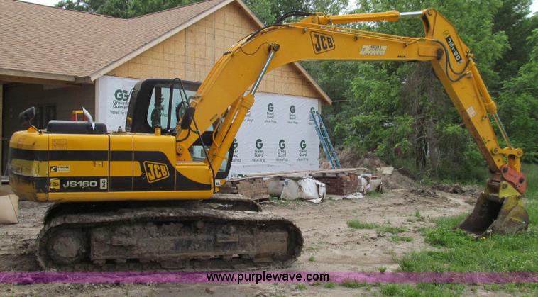 image for item E3978 2005 JCB JS160NC excavator
