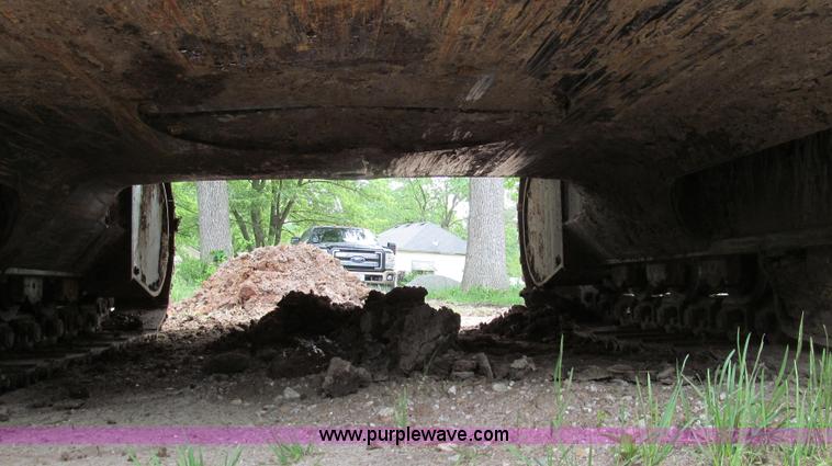 image for item E3978 2005 JCB JS160NC excavator