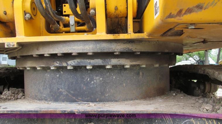 image for item E3978 2005 JCB JS160NC excavator
