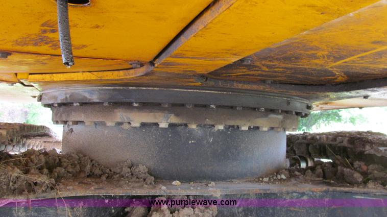 image for item E3978 2005 JCB JS160NC excavator