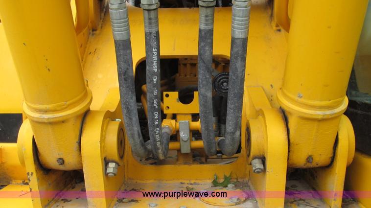 image for item E3978 2005 JCB JS160NC excavator