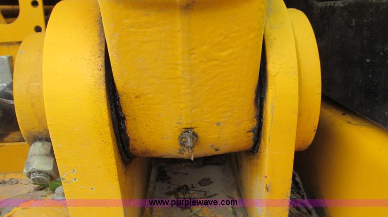 image for item E3978 2005 JCB JS160NC excavator