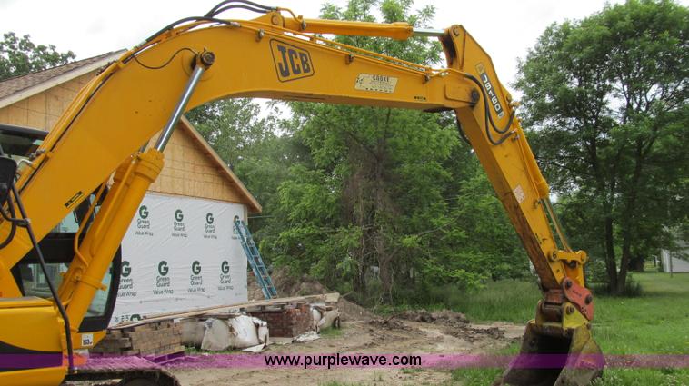 image for item E3978 2005 JCB JS160NC excavator