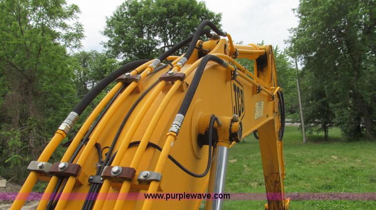 image for item E3978 2005 JCB JS160NC excavator