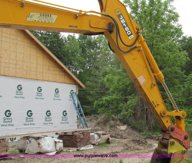 image for item E3978 2005 JCB JS160NC excavator