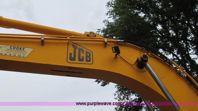image for item E3978 2005 JCB JS160NC excavator