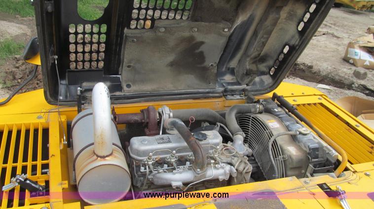 image for item E3978 2005 JCB JS160NC excavator