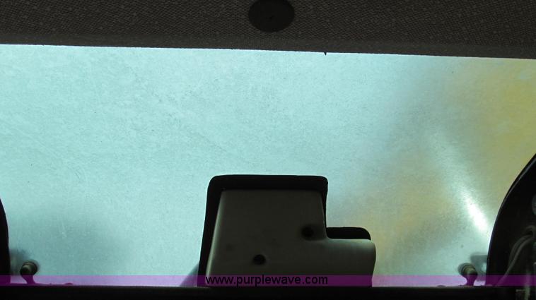 image for item E3978 2005 JCB JS160NC excavator