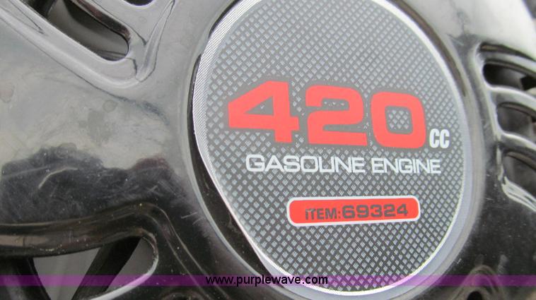 image for item E3981 2000 Chevrolet 3500 utility truck