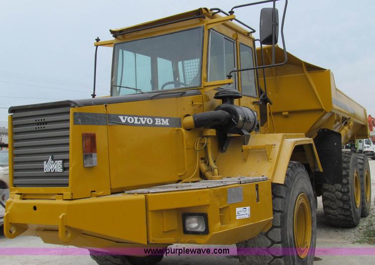 image for item E3987 1993 Volvo BM A30 articulated haul tuck