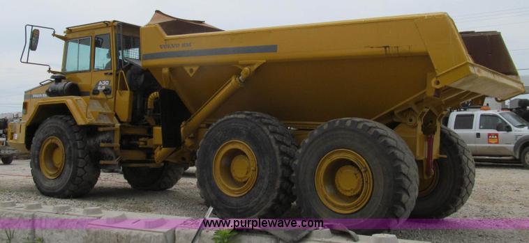 image for item E3987 1993 Volvo BM A30 articulated haul tuck
