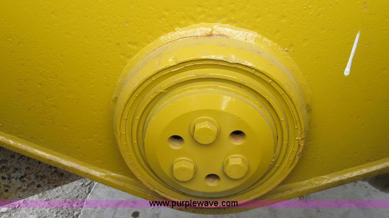 image for item E3987 1993 Volvo BM A30 articulated haul tuck