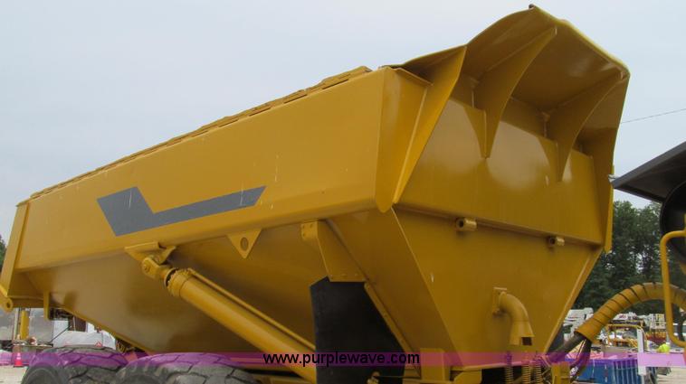 image for item E3987 1993 Volvo BM A30 articulated haul tuck