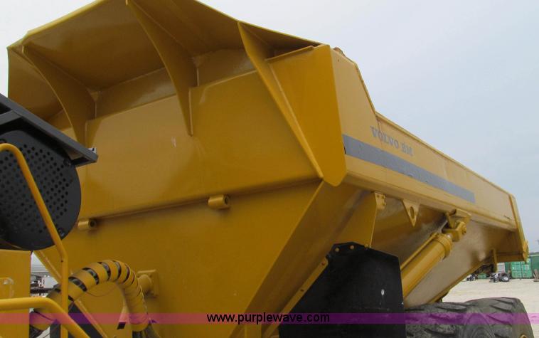 image for item E3987 1993 Volvo BM A30 articulated haul tuck