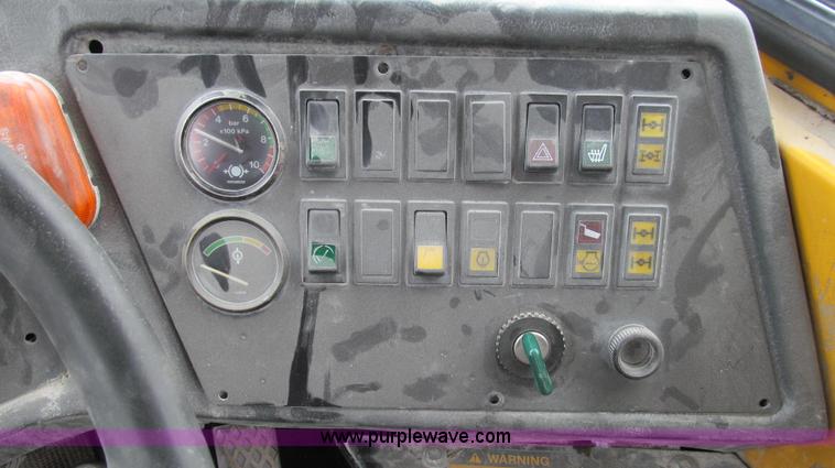 image for item E3987 1993 Volvo BM A30 articulated haul tuck