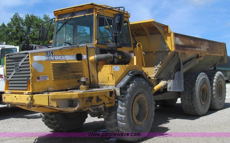 image for item E3989 1999 Volvo A25C articulated haul truck
