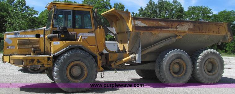 image for item E3989 1999 Volvo A25C articulated haul truck