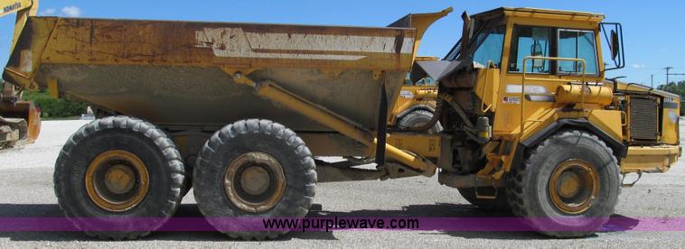 image for item E3989 1999 Volvo A25C articulated haul truck