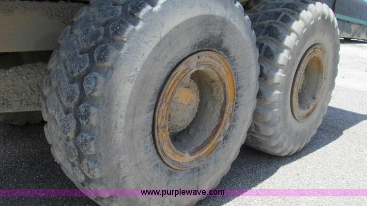 image for item E3989 1999 Volvo A25C articulated haul truck