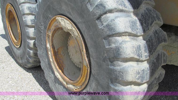 image for item E3989 1999 Volvo A25C articulated haul truck