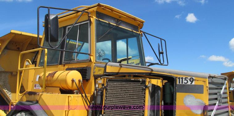 image for item E3989 1999 Volvo A25C articulated haul truck