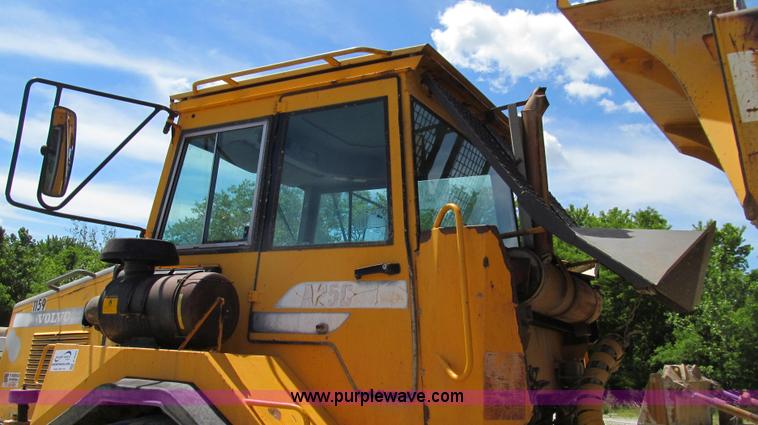 image for item E3989 1999 Volvo A25C articulated haul truck