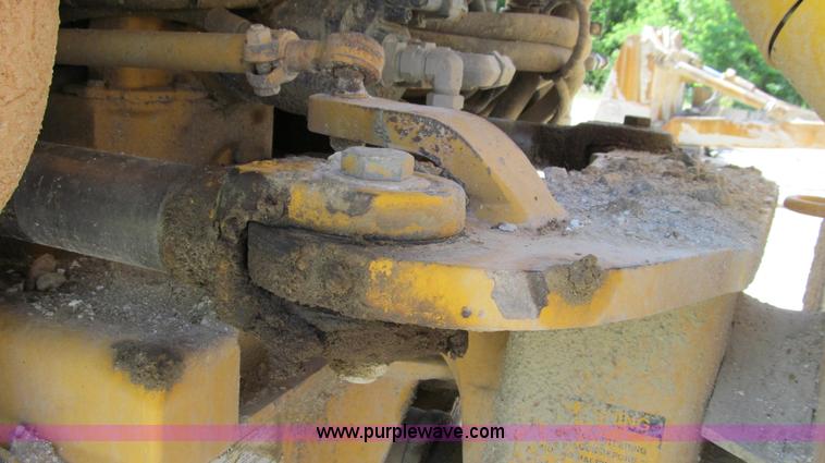 image for item E3989 1999 Volvo A25C articulated haul truck