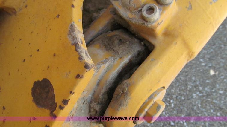 image for item E3989 1999 Volvo A25C articulated haul truck