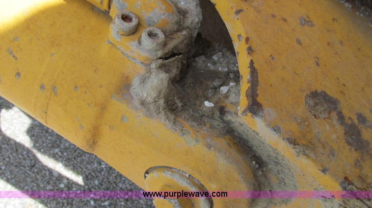 image for item E3989 1999 Volvo A25C articulated haul truck