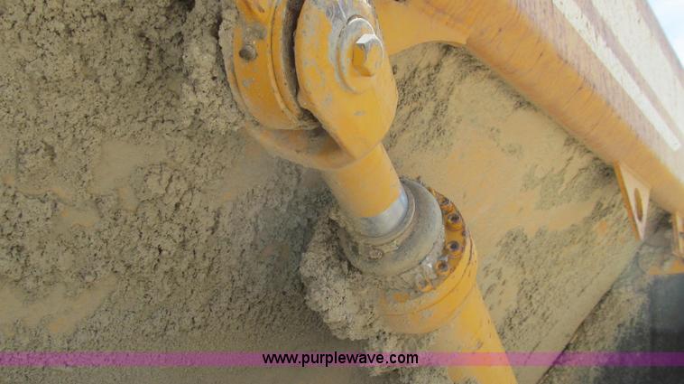 image for item E3989 1999 Volvo A25C articulated haul truck