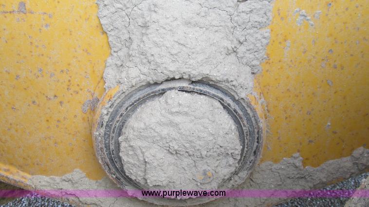 image for item E3989 1999 Volvo A25C articulated haul truck