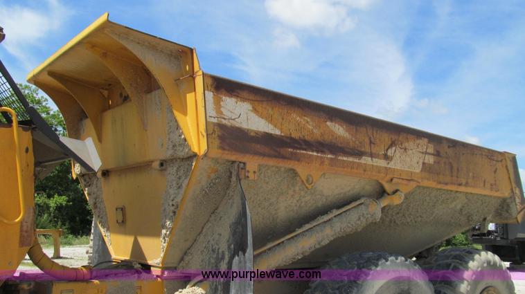 image for item E3989 1999 Volvo A25C articulated haul truck