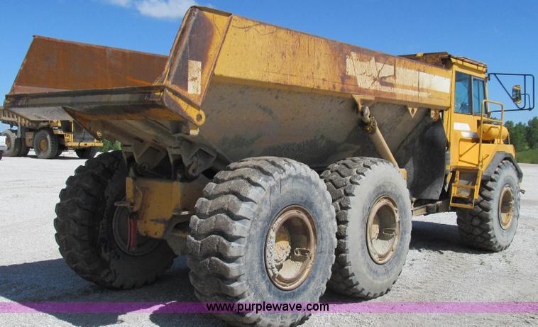 image for item E3990 Volvo A25C articulated haul truck