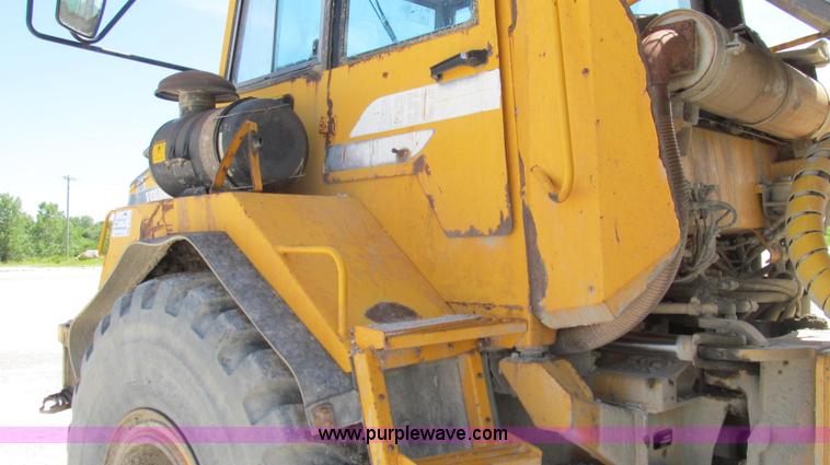 image for item E3990 Volvo A25C articulated haul truck