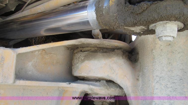 image for item E3991 2000 Volvo A25C articulated haul truck