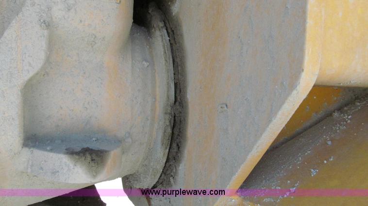 image for item E3991 2000 Volvo A25C articulated haul truck