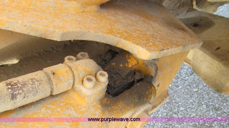 image for item E3991 2000 Volvo A25C articulated haul truck