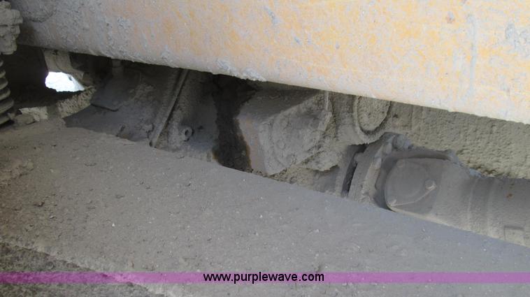 image for item E3991 2000 Volvo A25C articulated haul truck