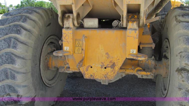 image for item E3991 2000 Volvo A25C articulated haul truck