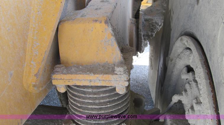 image for item E3991 2000 Volvo A25C articulated haul truck