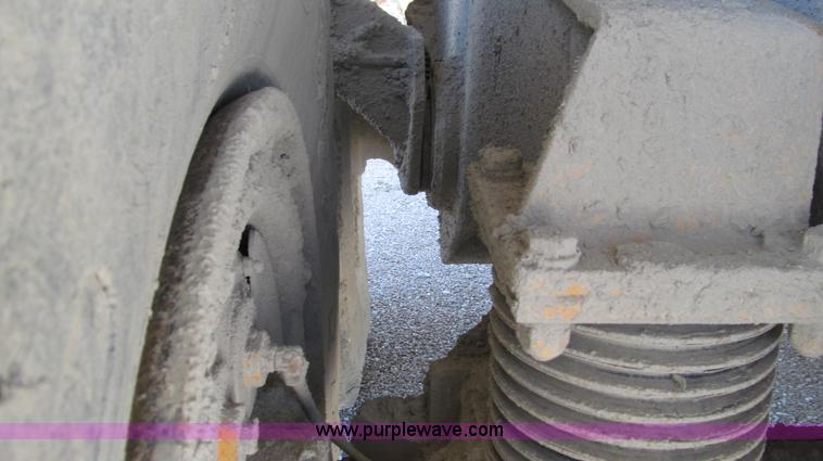 image for item E3991 2000 Volvo A25C articulated haul truck