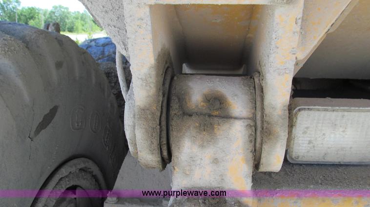 image for item E3991 2000 Volvo A25C articulated haul truck