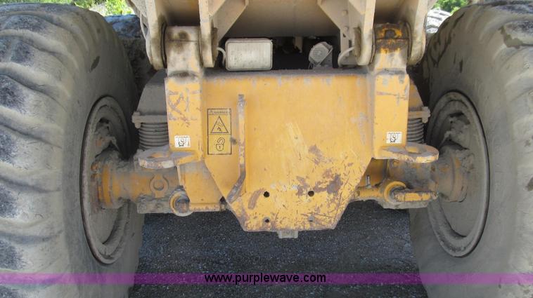 image for item E3991 2000 Volvo A25C articulated haul truck