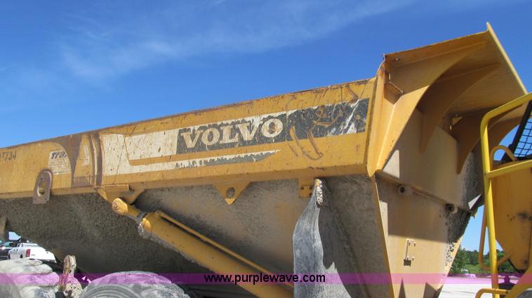 image for item E3991 2000 Volvo A25C articulated haul truck